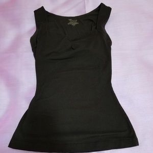 Form fitting tank top